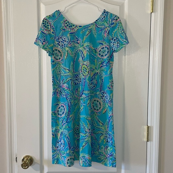 Lilly Pulitzer Dresses & Skirts - NWOT! Lilly Pulitzer t-shirt dress!